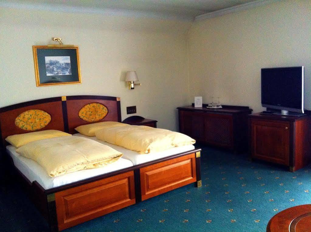 Hotel Friesacher Anif Exterior foto